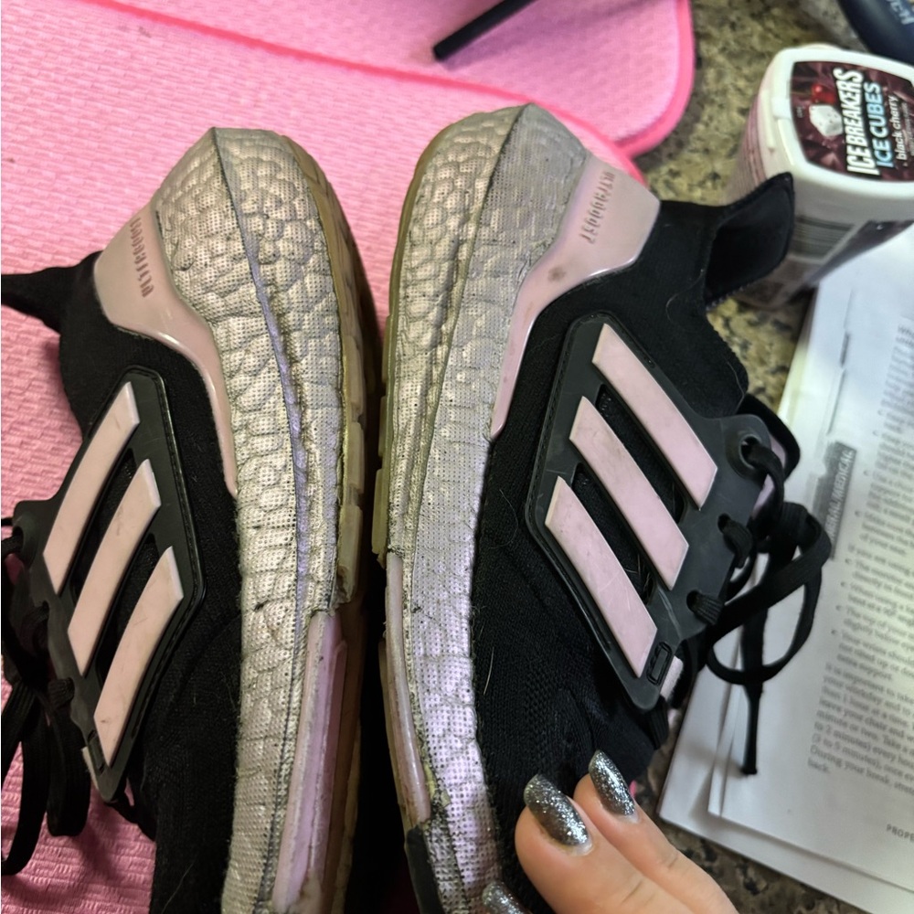Adidas Black Sneakers with pink Stripes - Picture 6 of 9